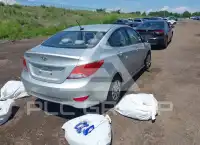 2013 Hyundai Accent фото