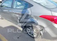 2013 Hyundai Elantra photo