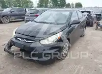 2013 Hyundai Accent photo