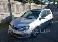 2013 Volkswagen GOLF photo