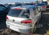 2013 Volkswagen GOLF photo