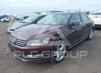2013 Volkswagen Passat фото