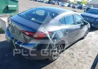 2014 Mazda 3 photo