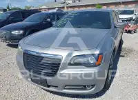 2014 Chrysler 300 фото
