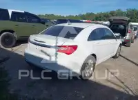 2014 Chrysler 200 фото