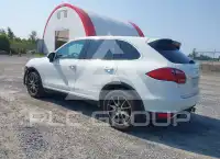 2014 Porsche CAYENNE photo