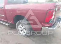 2014 RAM 1500 photo
