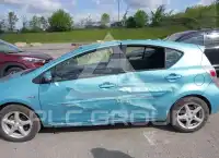 2014 Toyota PRIUS фото