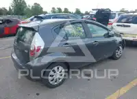 2014 Toyota PRIUS фото