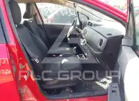 2014 Toyota YARIS фото