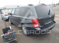 2014 KIA Sedona photo