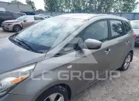 2014 KIA Rondo фото