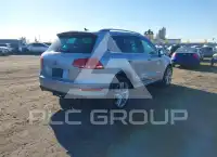 2014 Volkswagen Touareg photo