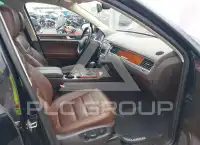 2014 Volkswagen Touareg photo