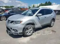 2015 Nissan ROGUE photo