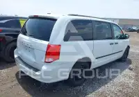 2015 Dodge Grand Caravan photo