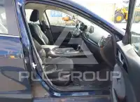 2015 Mazda 3 photo