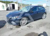 2015 Mazda 3 photo