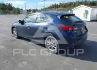 2015 Mazda 3 photo