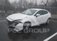 2015 Mazda 3 фото