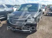 2015 Chrysler TOWN & COUNTRY фото