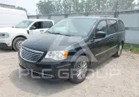 2015 Chrysler TOWN & COUNTRY фото