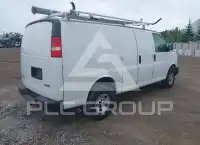 2015 GMC Savana photo