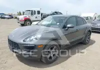 2015 Porsche MACAN photo