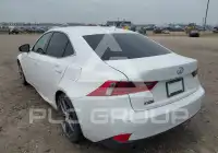 2015 Lexus IS250 photo