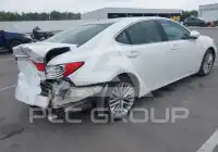 2015 Lexus ES350 photo
