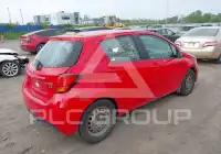 2015 Toyota YARIS фото