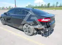 2015 Ford FUSION photo
