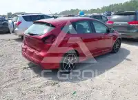 2015 Ford FOCUS фото