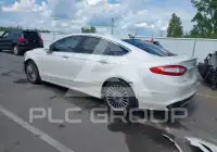 2015 Ford FUSION фото