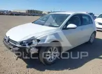 2015 Volkswagen GOLF photo