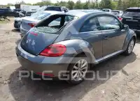2015 Volkswagen BEETLE фото