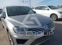2015 Volkswagen Touareg фото