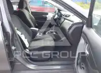 2016 Nissan ROGUE photo