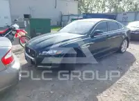 2016 Jaguar XF photo
