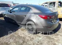 2016 Mazda 3 фото