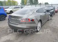 2016 Tesla MODEL S фото