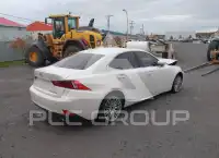 2016 Lexus IS300 photo
