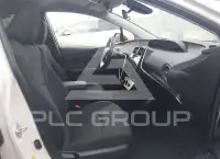 2016 Toyota PRIUS фото