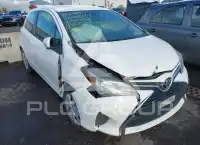 2016 Toyota YARIS фото