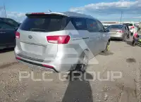 2016 KIA Sedona photo