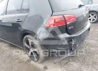 2016 Volkswagen GTI photo