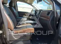2017 Nissan TITAN фото
