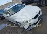 2017 BMW 330 фото