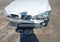 2017 BMW 330 photo