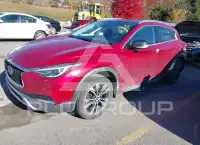 2017 Infinity QX30 photo